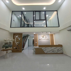 Shophouse MT Song Hành 1 trệt 4 lầu, có thang máy, Giá: 50tr/tháng