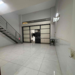 nhà cho thuê nguyên căn đường xe tải rộng rãi cầu an lộc q12