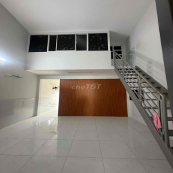 nhà cho thuê nguyên căn đường xe tải rộng rãi cầu an lộc q12