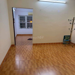 Giá 12tr, cho thuê nhà 3 tầng , phố Tưởng Dân Bảo , Thanh Xuân