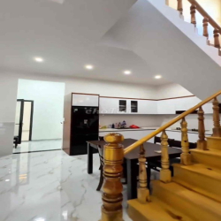 CHO THUÊ NHÀ MẶT TIỀN