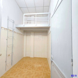 Free tiền thuê tháng 4 - Trống sẵn phòng gác giá rẻ