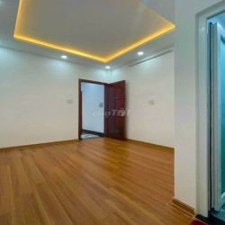 Cho thuê nhà HXH 456/3A Cao Thắng thông ra Lê Hồng Phong P12 Q10