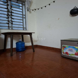 phòng rộng rãi tại cầu giấy