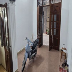 Xuân La - Cho thuê nhà 4 tầng 42m2