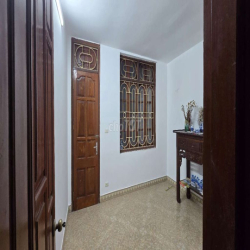 Xuân La - Cho thuê nhà 4 tầng 42m2