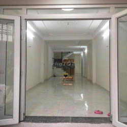 Cho thuê nhà hẻm xe tải đường Cộng Hoà 3x17 nở hậu 6m 4pn 2wc