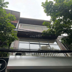 Cho thuê nhà,100m2,  3 tầng kinh doanh văn phòng, khách sạn, lớp học