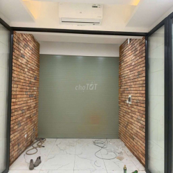 Cho thuê nhà,100m2,  3 tầng kinh doanh văn phòng, khách sạn, lớp học