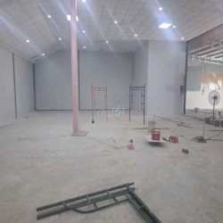 Xưởng lê thị riêng quận 12 .DT 510mv đường xe cont ,cho thuê 40tr 