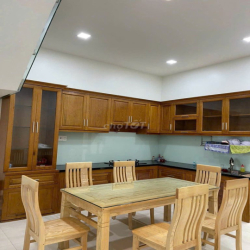 Cho thuê gấp biệt thự Centana City, nhà 3 tầng giá 13tr, 80m2, 4PN,3WC