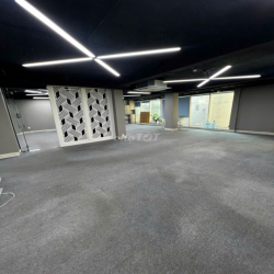 Văn phòng 3/2 Quận 10, 120m2 giá 35 triệu/tháng tòa nhà cao cấp