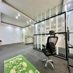 Cho thuê văn phòng 50m2 tại Nguyễn Chí Thanh nhà mới 100%