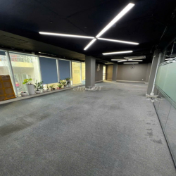 Văn phòng 3/2 Quận 10, 120m2 giá 35 triệu/tháng tòa nhà cao cấp