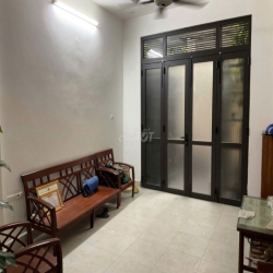 CHÍNH CHỦ CHO THUÊ NHÀ HỘ GIA ĐÌNH Ở PHỐ DỊCH VỌNG, CẦU GIẤY, HÀ NỘI