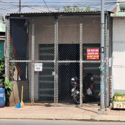 Em có 1 căn nhà mặt tiền tỉnh lộ 824 cần cho thuê nguyên căn