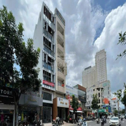 CHO THUÊ NHÀ KINH DOANH MẶT TIỀN, 1 TRỆT 1 LẦU, 355M2  Q.3, HCM