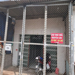 Em có 1 căn nhà mặt tiền tỉnh lộ 824 cần cho thuê nguyên căn