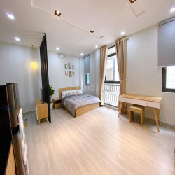 Cho Thuê Nhà Út Tịch, P.4, Q.Tân Bình, DT:10x20m, trệt, 2 lầu
