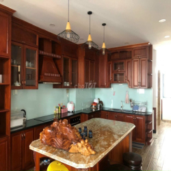 Cho thuê nguyên căn KDT Vạn Phúc city giá 45tr 7x20m có thang máy