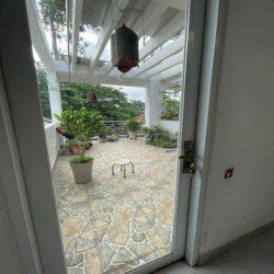 Cho Thuê Nhà Hẻm xe tải thông p13