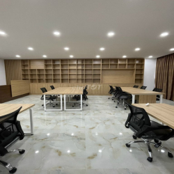 Cho thuê nguyên căn KDT Vạn Phúc city giá 45tr 7x20m có thang máy