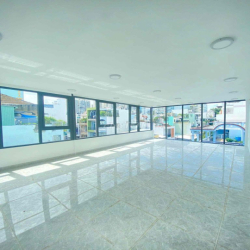 cho thuê nhà căn góc đường Bàn Cờ (Q3 cũ) 5 x 18m giá rẻ thị trường