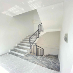 cho thuê nhà căn góc đường Bàn Cờ (Q3 cũ) 5 x 18m giá rẻ thị trường