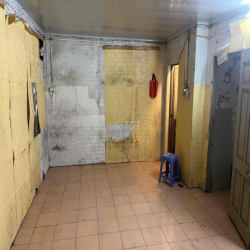 Cho thuê phòng trọ mặt đất ở hoặc làm kho phòng kép kín giá chỉ 2,5t