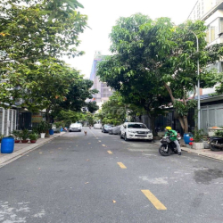 nhà 2 lầu gần chung cư thống nhât giá 10 triệu