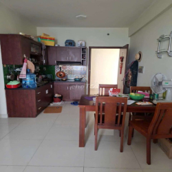 cho thuê căn Toky Tower.2pn 2wc full nội thất. 