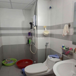 cho thuê căn Toky Tower.2pn 2wc full nội thất. 