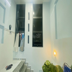 Nhà đẹp mới xây cách Aeon Tân Phú 200m