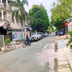 Biệt thự, Khu Tên Lửa, 12x20 3 Tầng, Căn Góc Thoáng Mát