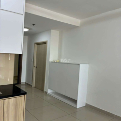 Cần cho thuê căn 2PN, 67m2, nhà có nội thất tương đối, hướng mát