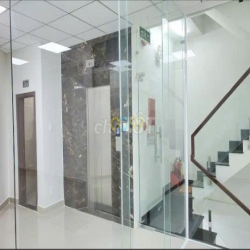 Cho thuê nhà 01 Nguyễn Văn Nguyễn,Quận 1.DT:5x17m (hầm+4 tầng)