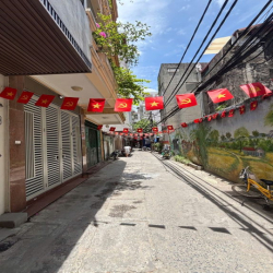 Cho thuê nhà để kinh doanh. Chính chủ tại Ngọc Hà, Ba Đình.