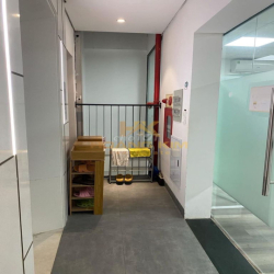 Cho thuê nhà Hoàng Hoa Thám, P.13, Q.Tân Bình, 7x20m, Hầm trệt 5 lầu