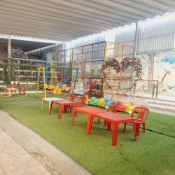 Nhà liền kề 2 phòng ngủ