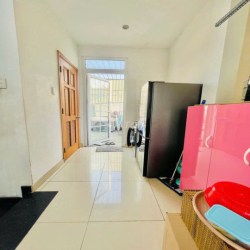 CHO THUÊ NHÀ MỚI_HẺM XE TẢI 8m THÔNG_4 TẦNG LẦU 5PN LỚN_VỊ TRÍ ĐẸP KD