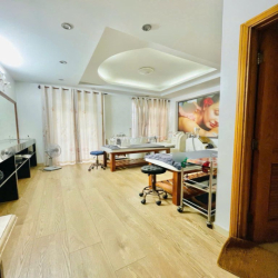 CHO THUÊ NHÀ MỚI_HẺM XE TẢI 8m THÔNG_4 TẦNG LẦU 5PN LỚN_VỊ TRÍ ĐẸP KD