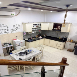 CHỈ 5,6 TỶ SỞ HỮU CĂN NHÀ PHỐ MẶT ĐƯỜNG HỒNG BÀNG TTTTP NHA TRANG