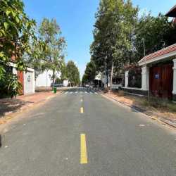 Cho thuê BIỆT THỰ trong KDC Hiệp Thành 3, Thủ Dầu Một, Bình Dương - Di