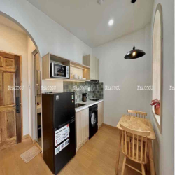 CHDV full nội thất studio và 1pn ban công máy giặt riêng mới 100%