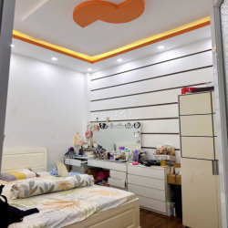 CHỈ 5,6 TỶ SỞ HỮU CĂN NHÀ PHỐ MẶT ĐƯỜNG HỒNG BÀNG TTTTP NHA TRANG