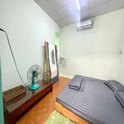 CHO THUÊ NHÀ CẤP 4 CÓ SÂN VƯỜN 3 PHÒNG NGỦ NAM NHA TRANG