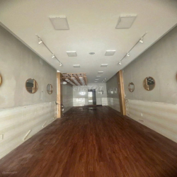 Cho thuê nhà nguyên căn Mặt tiền Phan Huy Ích, 4 tầng, đẹp, chắc chắn