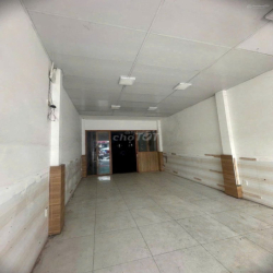 Cho thuê nhà nguyên căn Mặt tiền Phan Huy Ích, 4 tầng, đẹp, chắc chắn