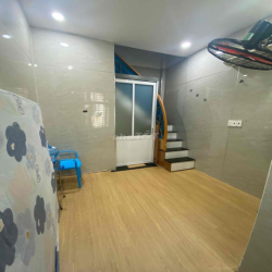 CHO THUÊ NGUYÊN CĂN NHÀ HẺM