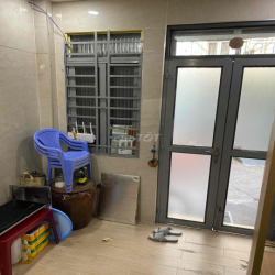 CHO THUÊ NGUYÊN CĂN NHÀ HẺM